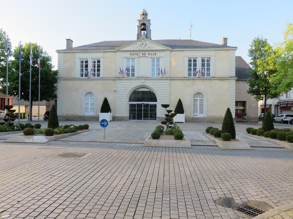Appartement De Charme - Centre Ville Шатобриан Экстерьер фото